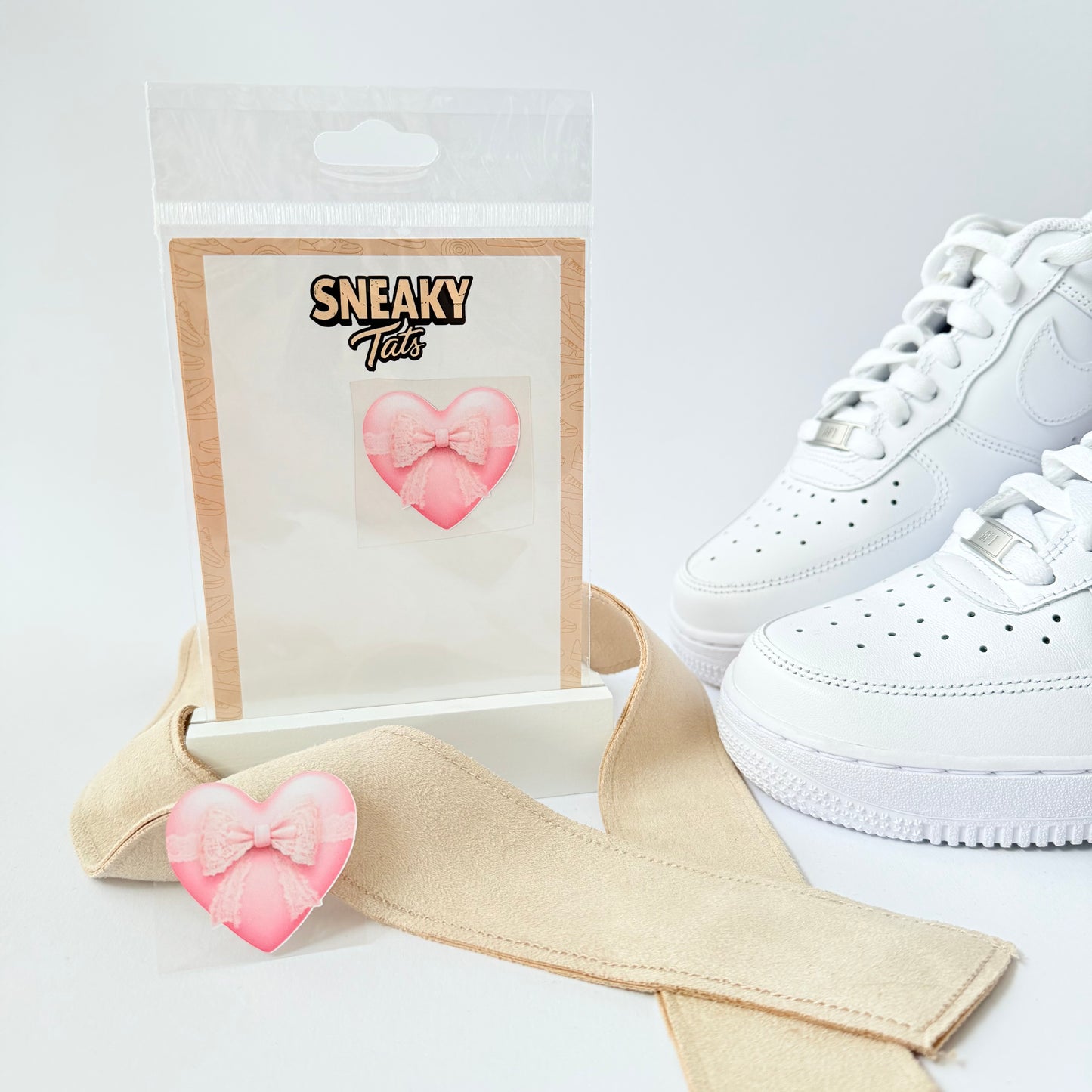 Sneakytats "Herz Schleife 0029"