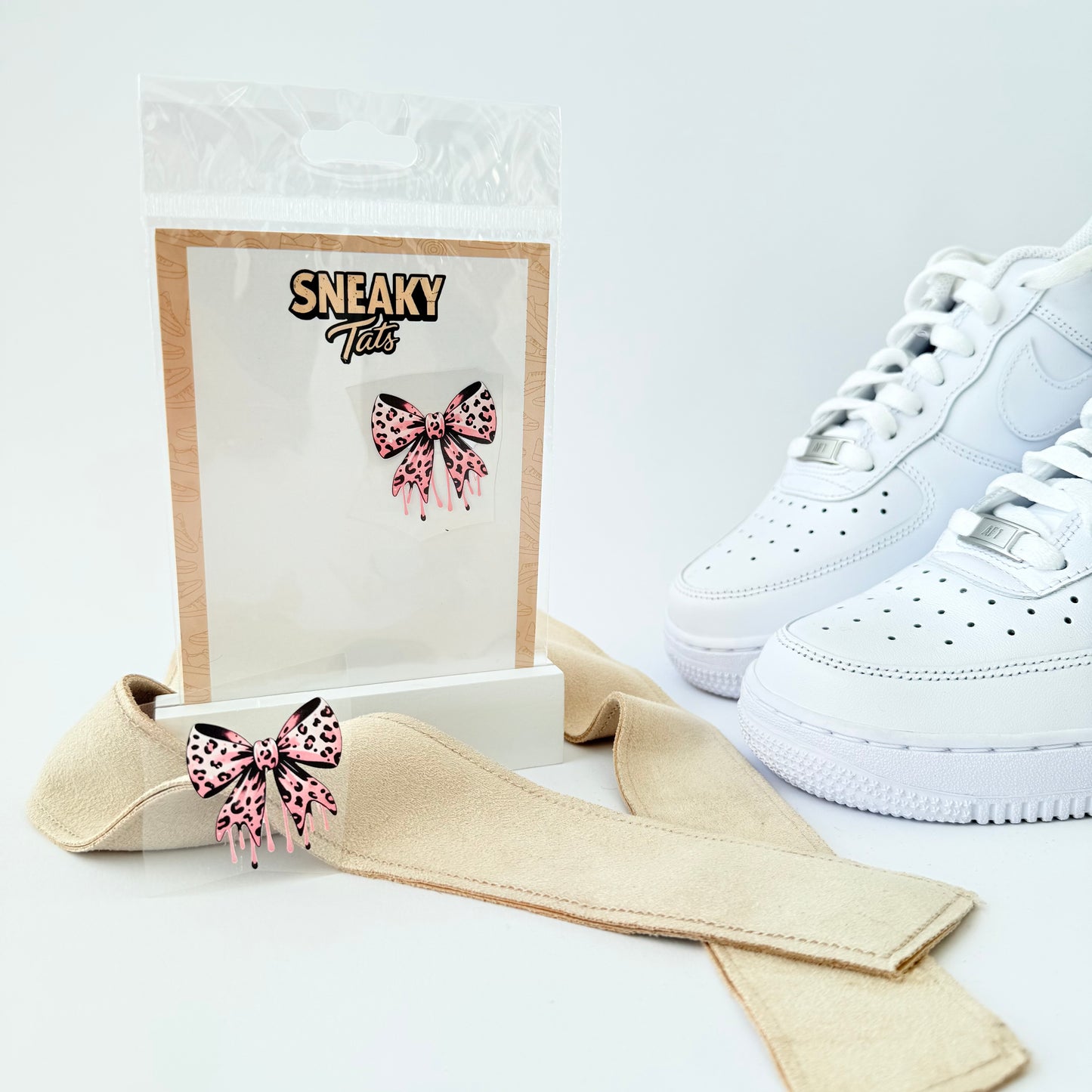 Sneakytats "Schleife 0154"