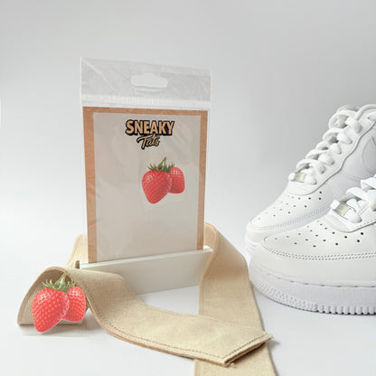 Sneakytats "Zwei Erdbeeren 0162"