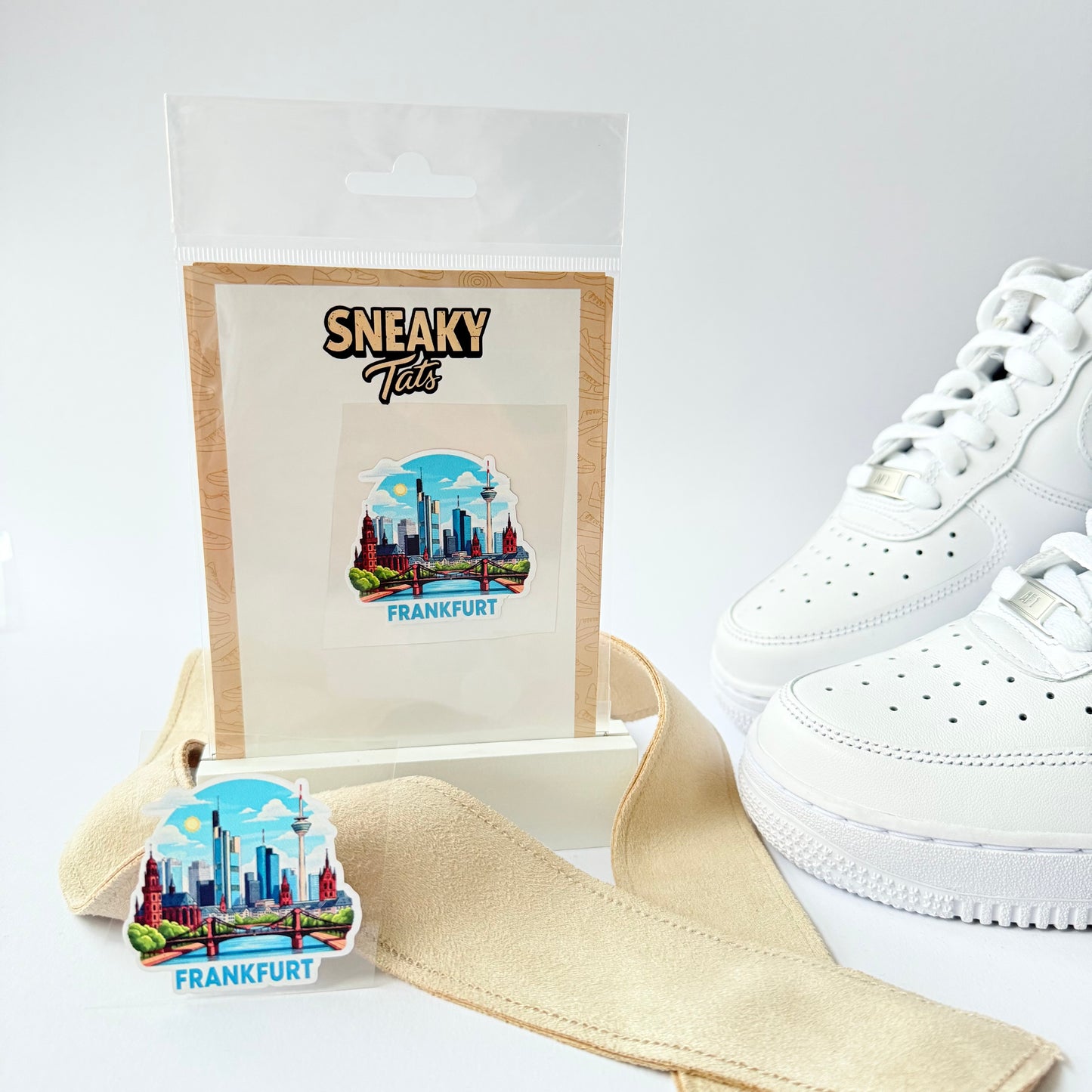 Sneakytats "Skyline Frankfurt 0246"