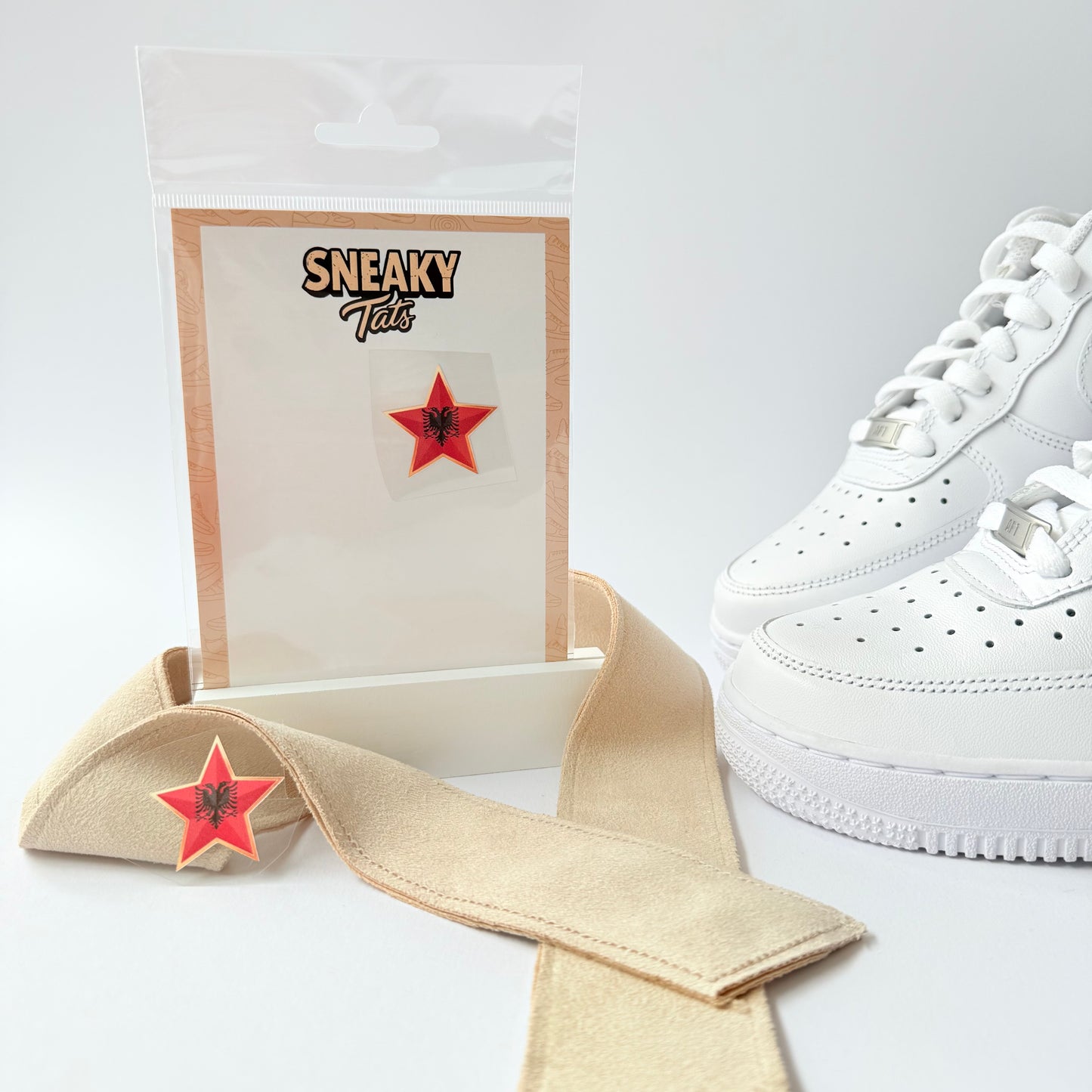 Sneakytats "Albanien Stern 0301"