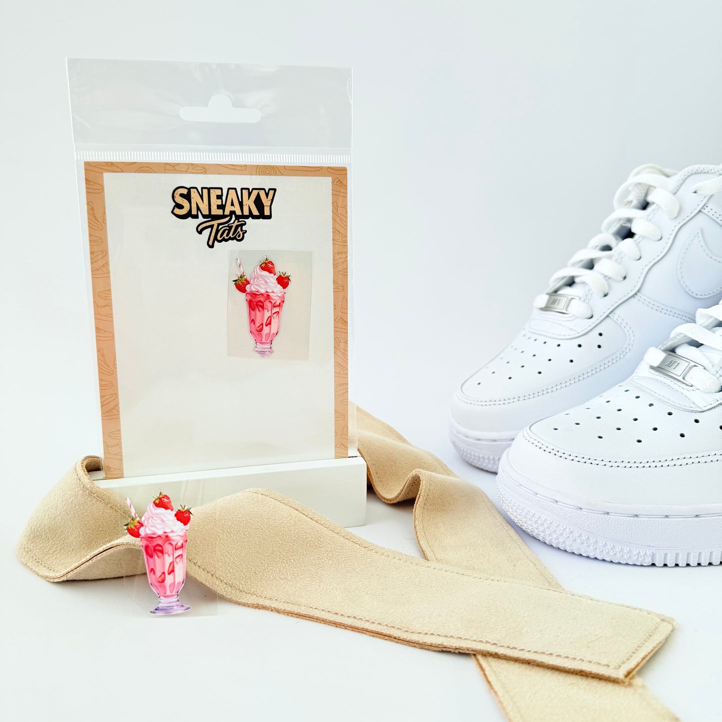 Sneakytats "Erdbeer Eisbecher 0411"