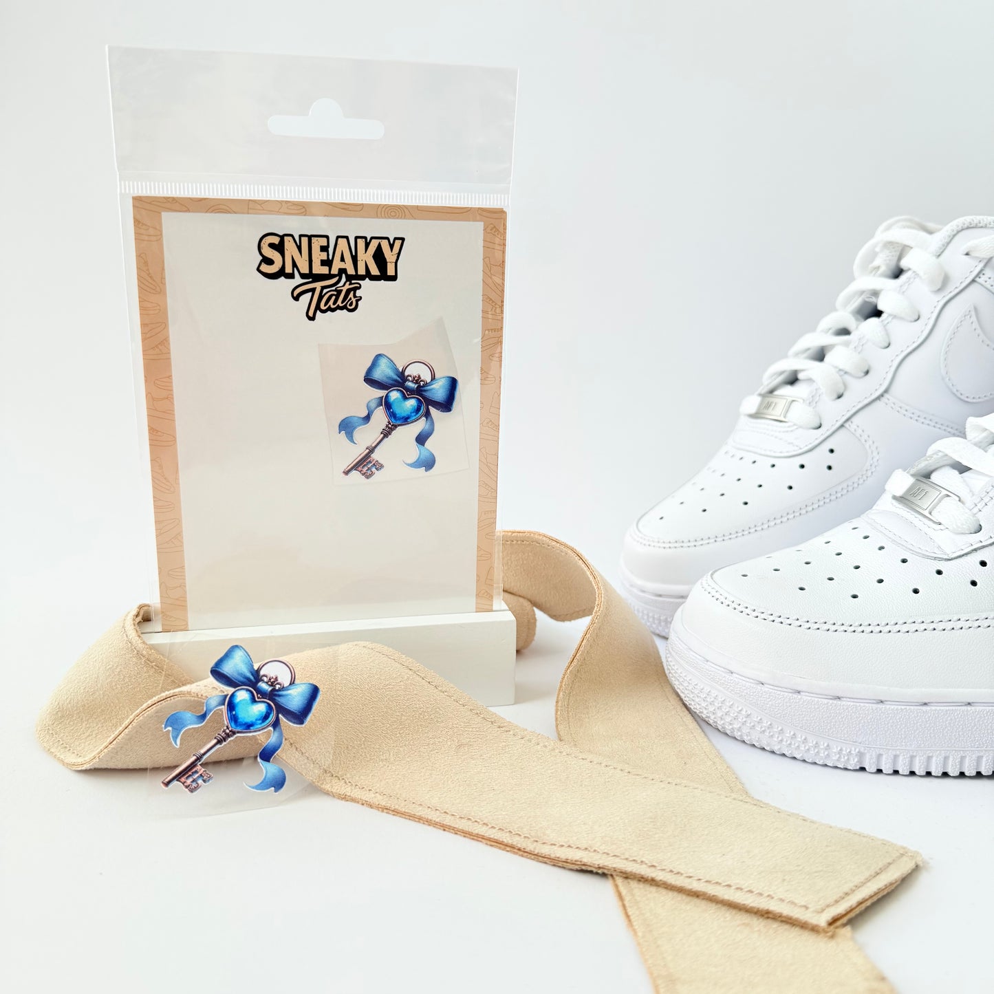 Sneakytats " Schlüssel 0626"